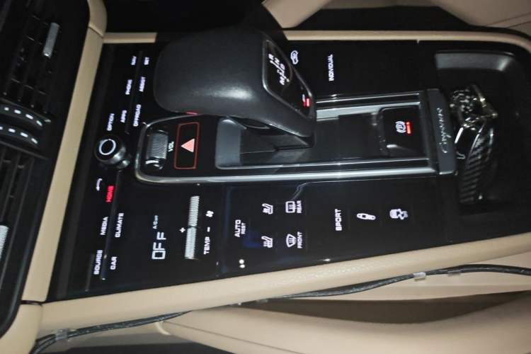 Used Porsche Cayenne 2019 Cayenne 3.0T Gear Lever