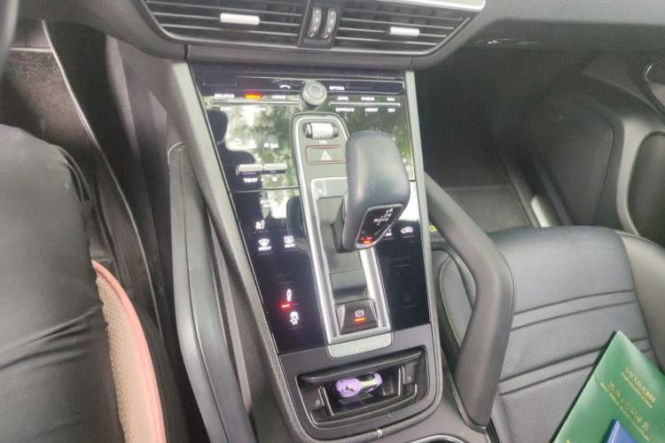 Used Porsche Cayenne 2019 Cayenne Coupé 3.0T Gear Lever