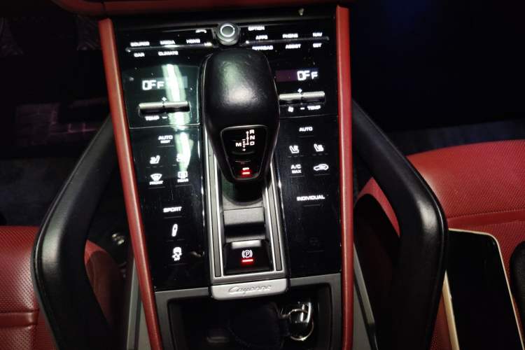 Used Porsche Cayenne 2019 Cayenne 3.0T Gear Lever