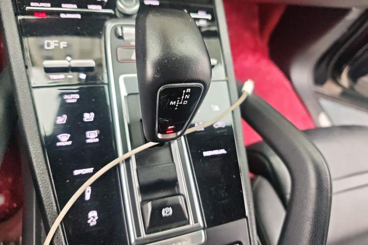 Used Porsche Cayenne 2019 Cayenne 3.0T Gear Lever