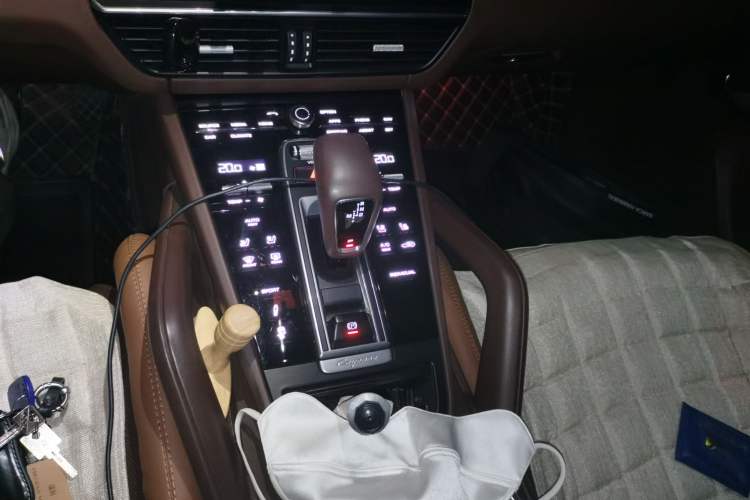Used Porsche Cayenne 2019 Cayenne 3.0T Gear Lever