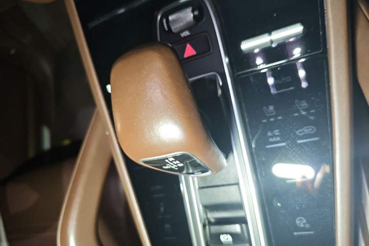 Used Porsche Cayenne 2019 Cayenne 3.0T Gear Lever