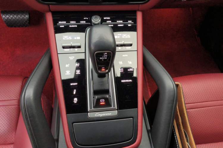 Used Porsche Cayenne 2019 Cayenne 3.0T Gear Lever