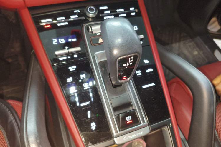 Used Porsche Cayenne 2019 Cayenne 3.0T Gear Lever