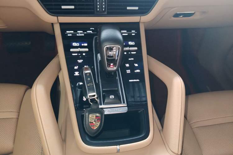 Used Porsche Cayenne 2019 Cayenne 3.0T Gear Lever