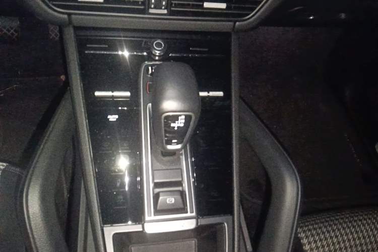 Used Porsche Cayenne 2019 Cayenne Coupé 3.0T Gear Lever