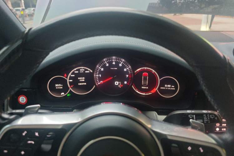 Used Porsche Cayenne 2019 Cayenne 3.0T Instrument Cluster