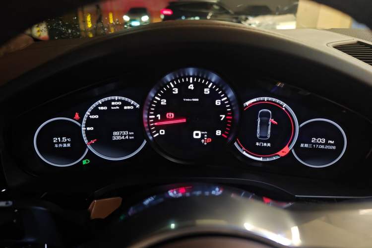 Used Porsche Cayenne 2019 Cayenne 3.0T Instrument Cluster