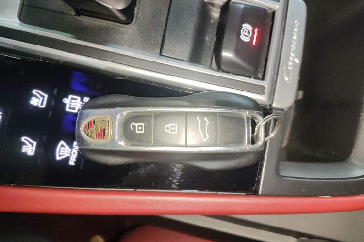 Used Porsche Cayenne 2019 Cayenne 3.0T Interior 1