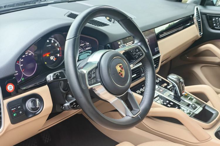 Used Porsche Cayenne 2019 Cayenne 3.0T Interior 1