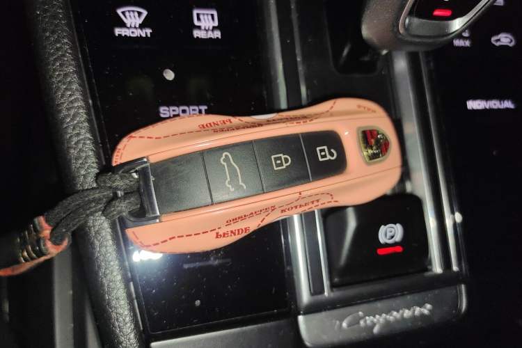 Used Porsche Cayenne 2019 Cayenne 3.0T Interior 1