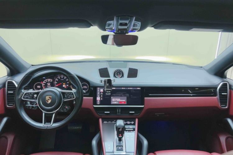 Used Porsche Cayenne 2019 Cayenne Coupé 3.0T Interior 1