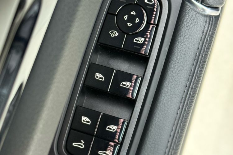 Used Porsche Cayenne 2019 Cayenne 3.0T Interior 11