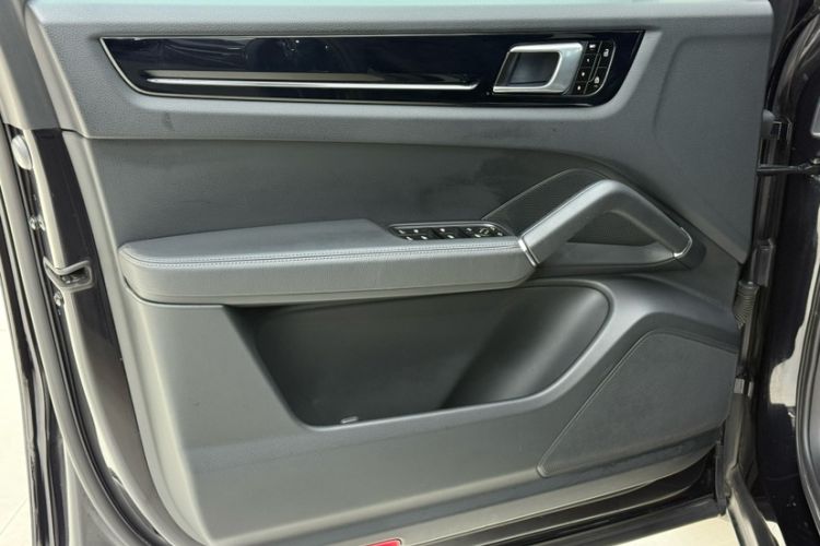 Used Porsche Cayenne 2019 Cayenne 3.0T Interior 12