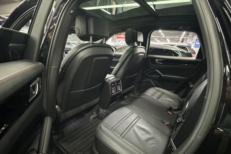 Used Porsche Cayenne 2019 Cayenne 3.0T Interior 2