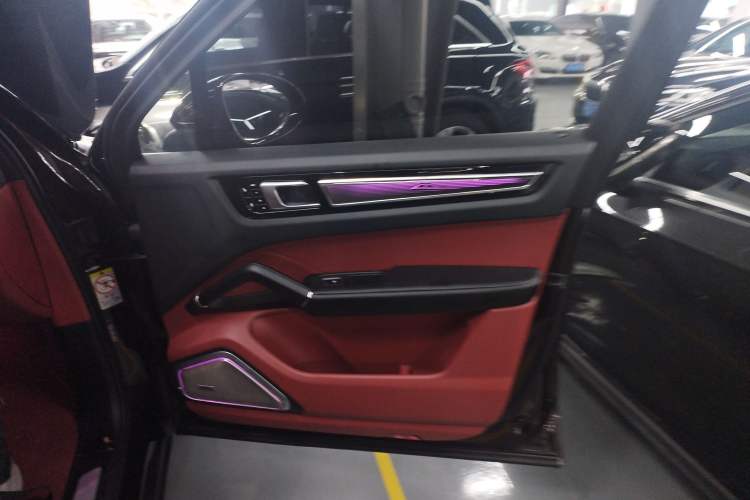 Used Porsche Cayenne 2019 Cayenne 3.0T Interior 5