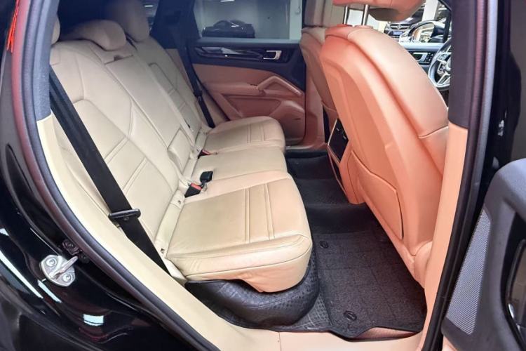 Used Porsche Cayenne 2019 Cayenne 3.0T Interior 6