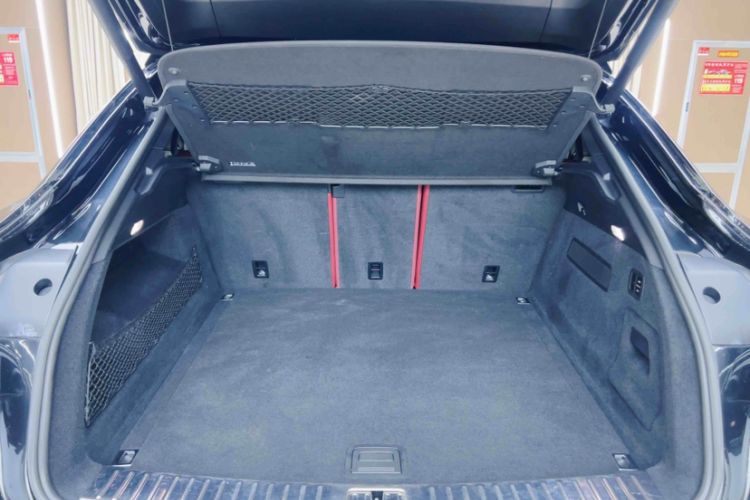 Used Porsche Cayenne 2019 Cayenne Coupé 3.0T Interior 6