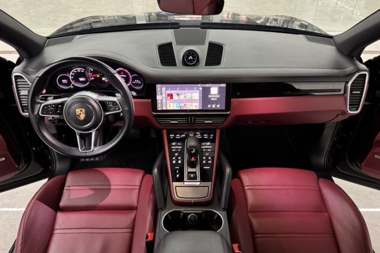 Used Porsche Cayenne 2019 Cayenne 3.0T Interior 8