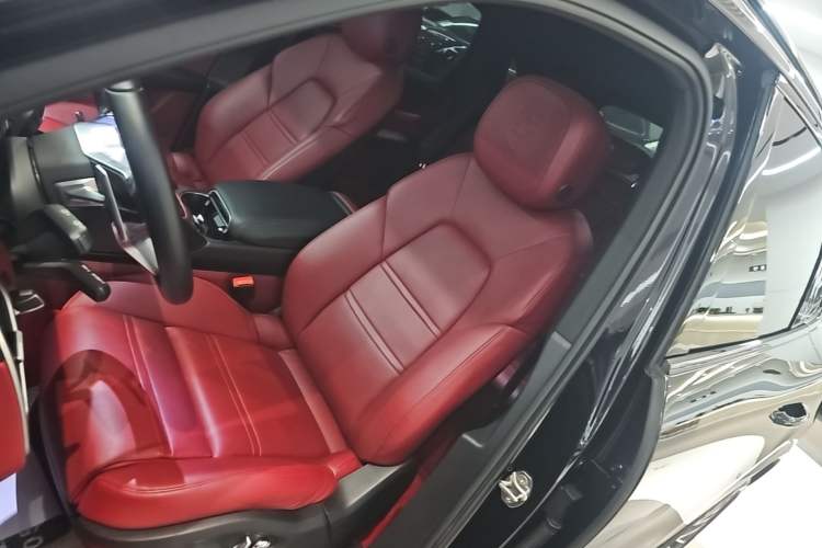 Used Porsche Cayenne 2019 Cayenne 3.0T Left Front Seat