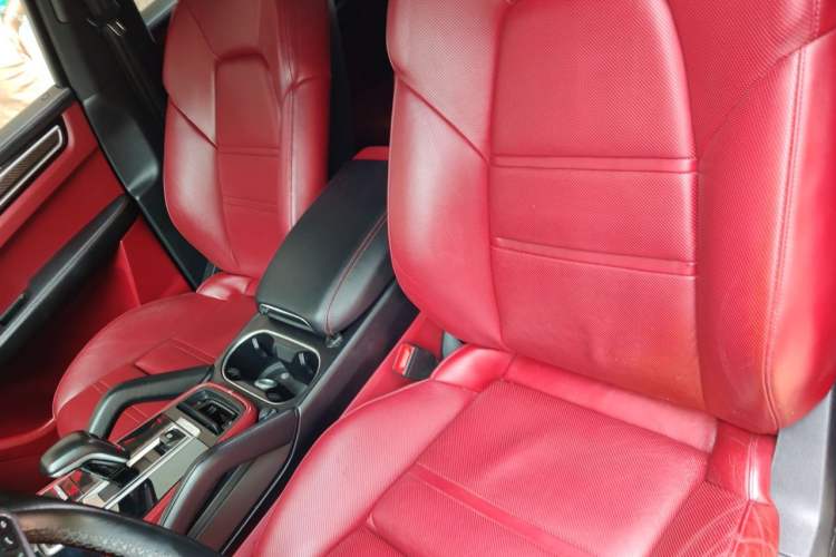 Used Porsche Cayenne 2019 Cayenne 3.0T Left Front Seat