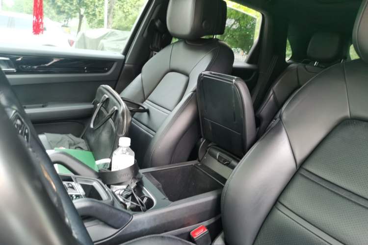 Used Porsche Cayenne 2019 Cayenne 3.0T Left Front Seat