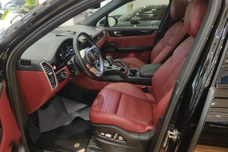 Used Porsche Cayenne 2019 Cayenne 3.0T Left Front Seat
