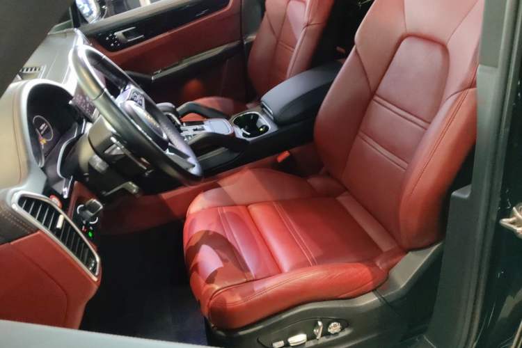 Used Porsche Cayenne 2019 Cayenne 3.0T Left Front Seat