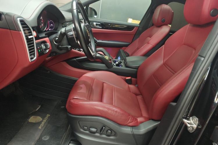 Used Porsche Cayenne 2019 Cayenne Coupé 3.0T Left Front Seat