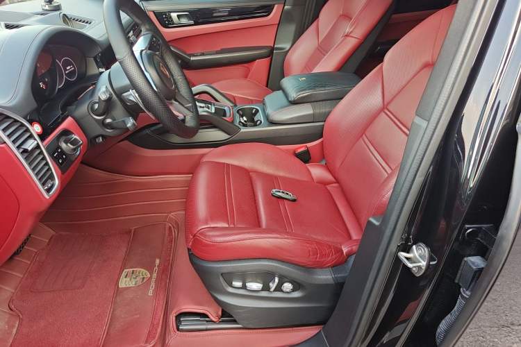 Used Porsche Cayenne 2019 Cayenne 3.0T Left Front Seat
