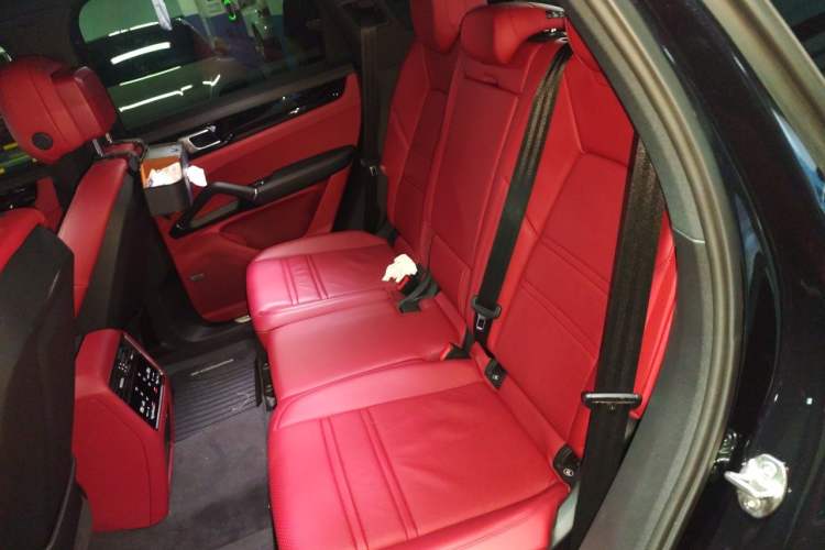 Used Porsche Cayenne 2019 Cayenne 3.0T Left Rear Seat