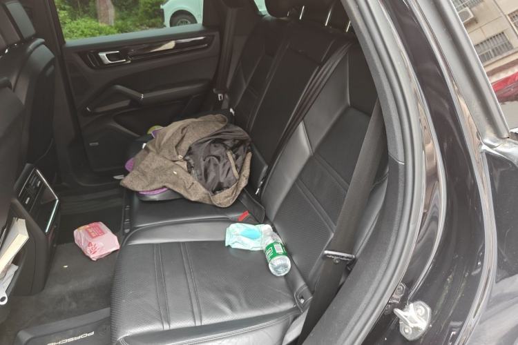 Used Porsche Cayenne 2019 Cayenne 3.0T Left Rear Seat