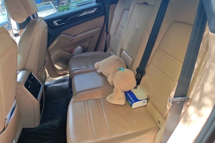 Used Porsche Cayenne 2019 Cayenne 3.0T Left Rear Seat
