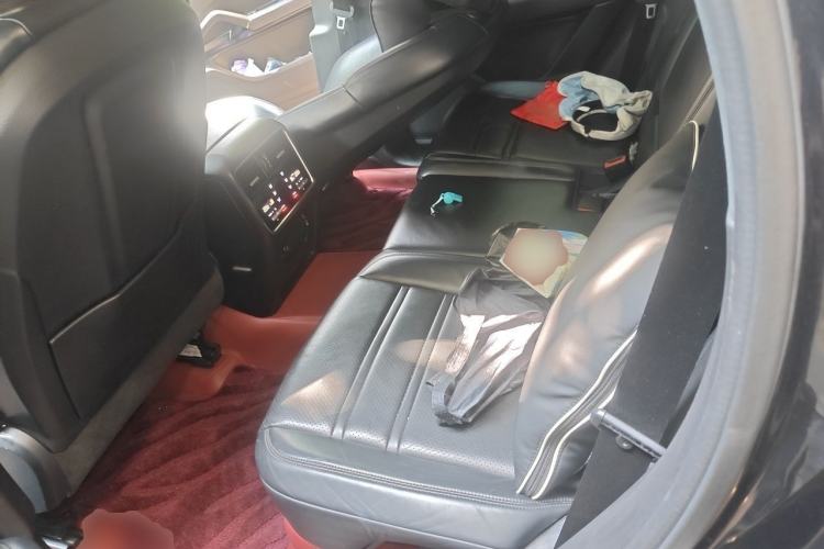 Used Porsche Cayenne 2019 Cayenne 3.0T Left Rear Seat