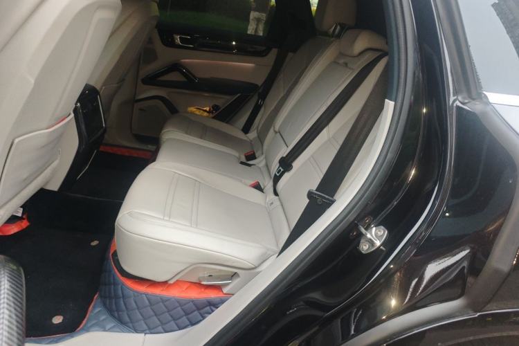 Used Porsche Cayenne 2019 Cayenne 3.0T Left Rear Seat