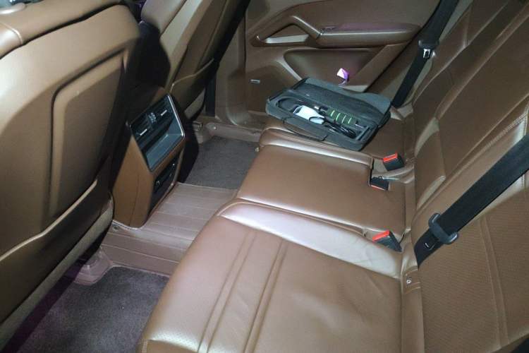 Used Porsche Cayenne 2019 Cayenne 3.0T Left Rear Seat
