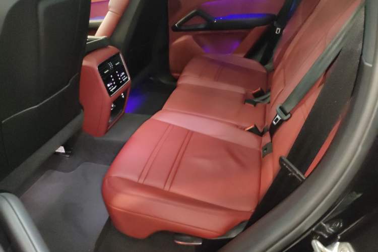 Used Porsche Cayenne 2019 Cayenne 3.0T Left Rear Seat
