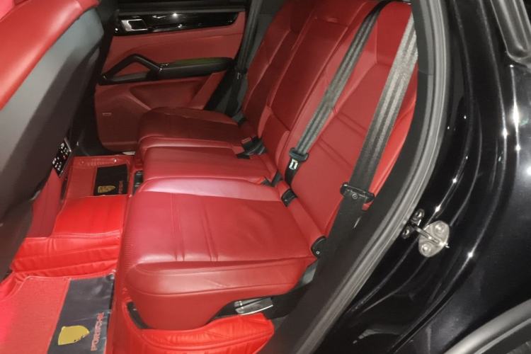 Used Porsche Cayenne 2019 Cayenne 3.0T Left Rear Seat