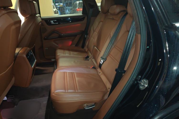 Used Porsche Cayenne 2019 Cayenne 3.0T Left Rear Seat
