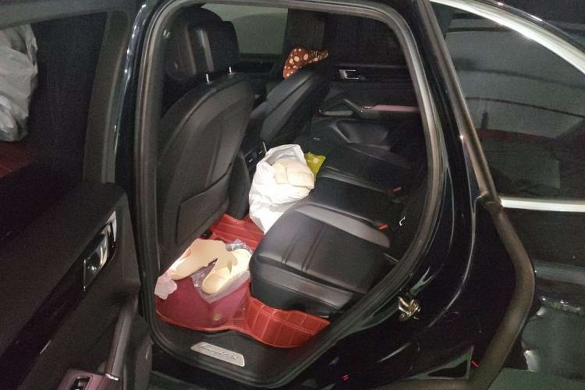 Used Porsche Cayenne 2019 Cayenne 3.0T Left Rear Seat