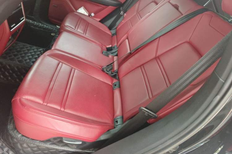 Used Porsche Cayenne 2019 Cayenne 3.0T Left Rear Seat