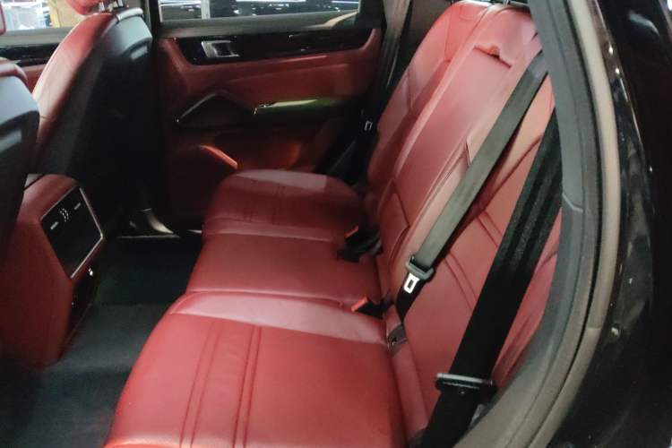 Used Porsche Cayenne 2019 Cayenne 3.0T Left Rear Seat