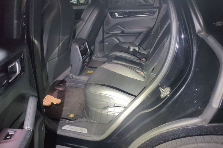 Used Porsche Cayenne 2019 Cayenne Coupé 3.0T Left Rear Seat