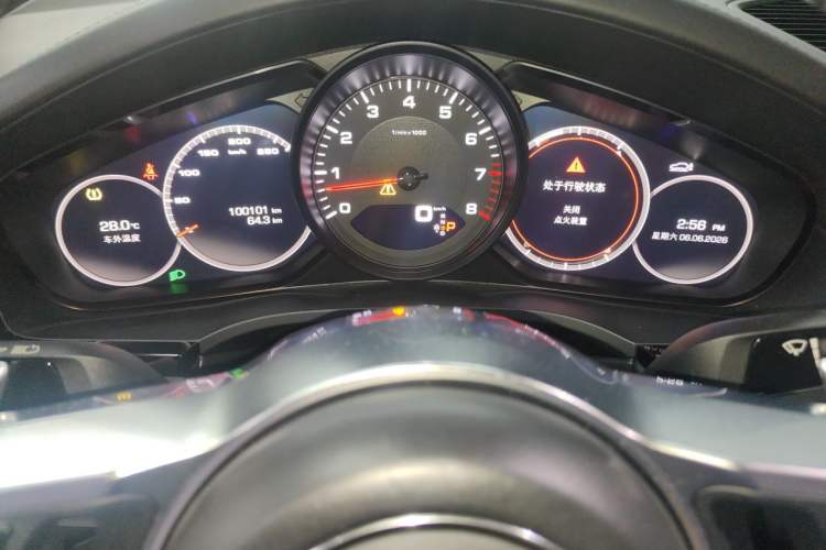 Used Porsche Cayenne 2019 Cayenne Coupé 3.0T Odometer Close Up
