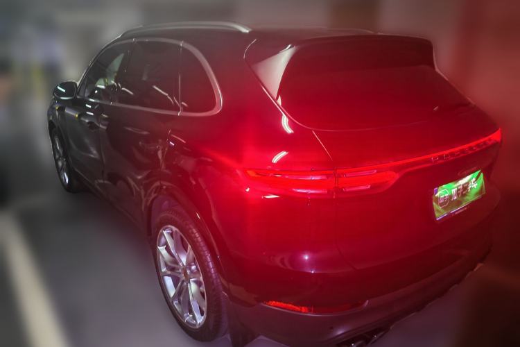 Used Porsche Cayenne 2019 Cayenne 3.0T Rear Left 45 Deg