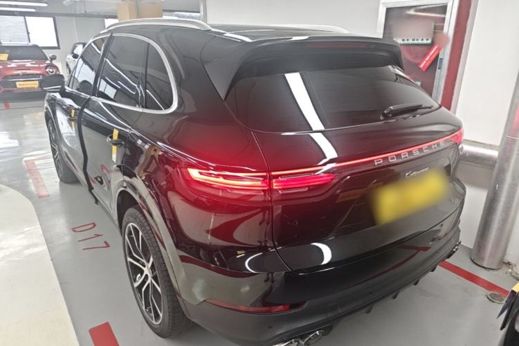 Used Porsche Cayenne 2019 Cayenne 3.0T Rear Left 45 Deg