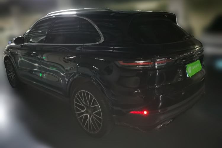 Used Porsche Cayenne 2019 Cayenne 3.0T Rear Left 45 Deg