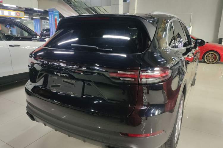 Used Porsche Cayenne 2019 Cayenne 3.0T Rear Right 45 Deg
