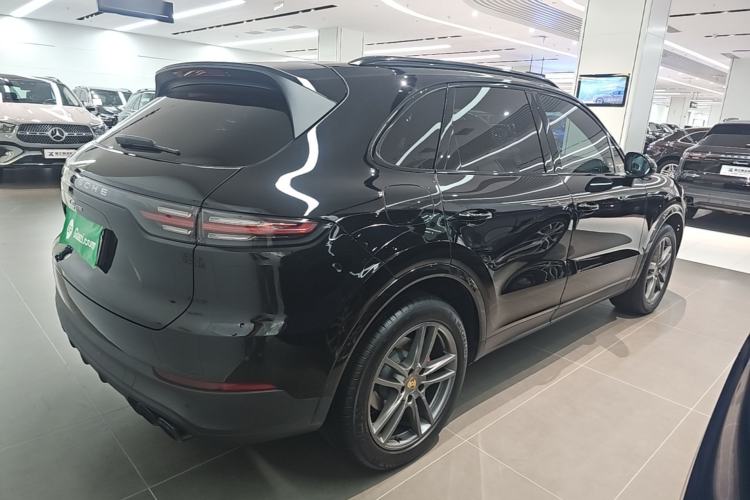 Used Porsche Cayenne 2019 Cayenne 3.0T Rear Right 45 Deg