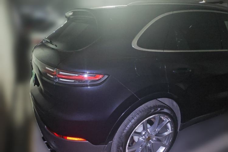 Used Porsche Cayenne 2019 Cayenne 3.0T Rear Right 45 Deg